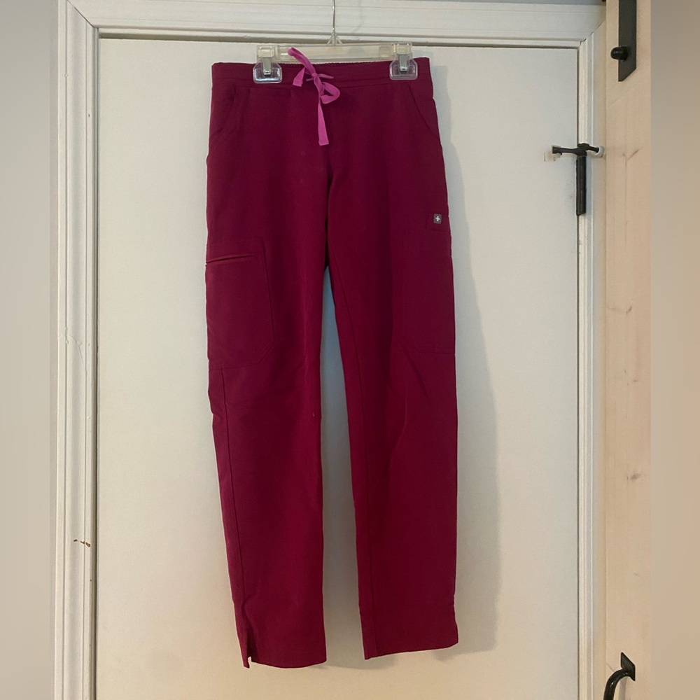 Figs Yola skinny scrub